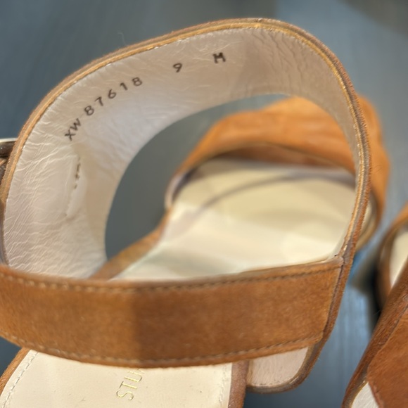 Stuart Weitzman Suede Block Heel Sandals 9 NWOT - Picture 4 of 4